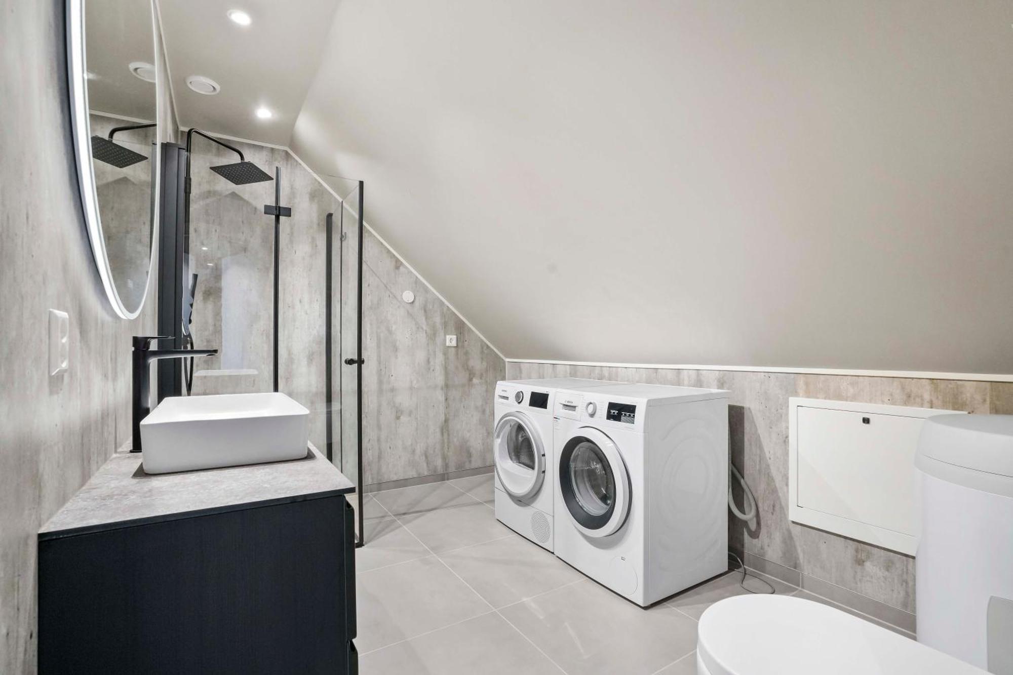 Floro Apartments Hotell מראה חיצוני תמונה