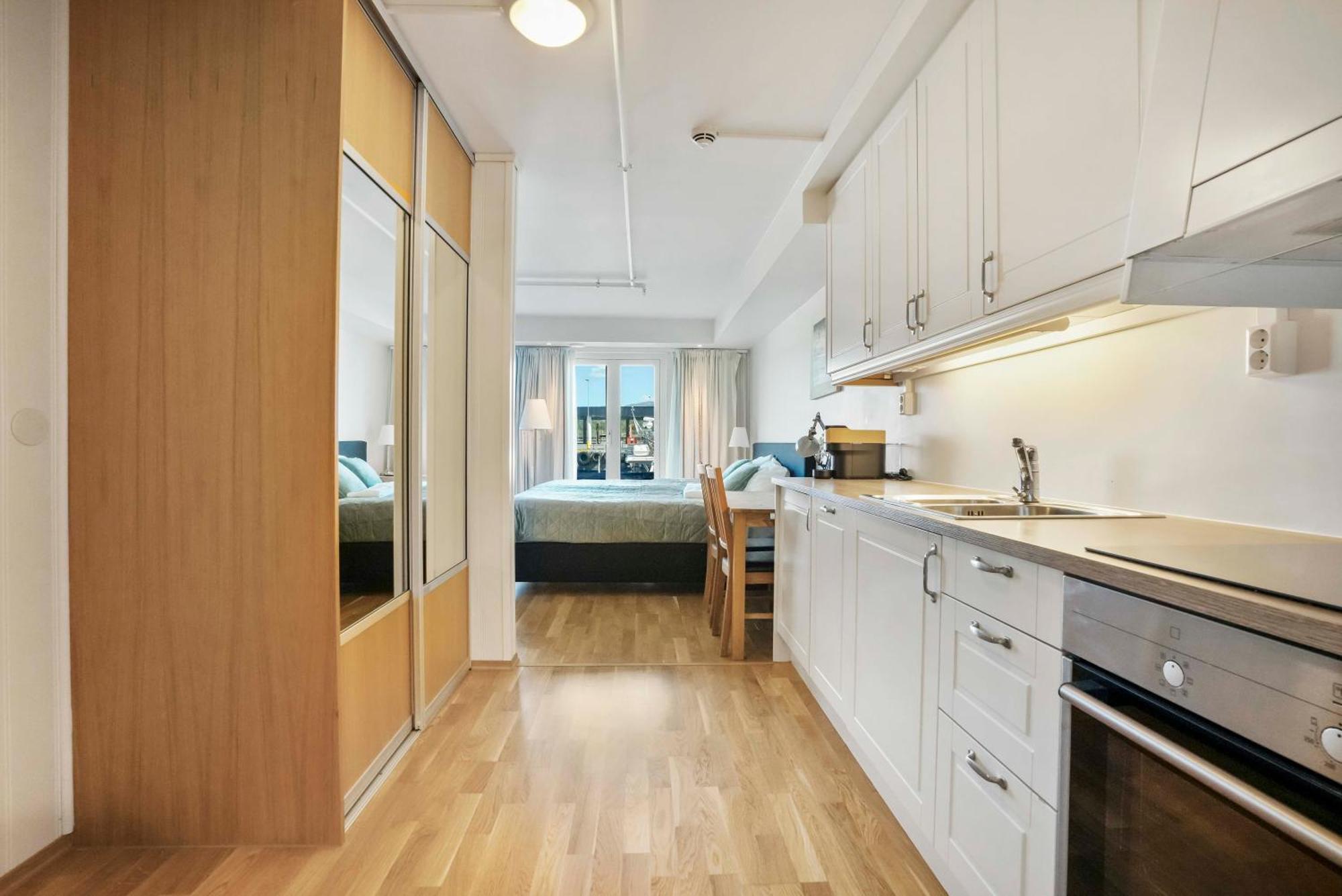 Floro Apartments Hotell מראה חיצוני תמונה